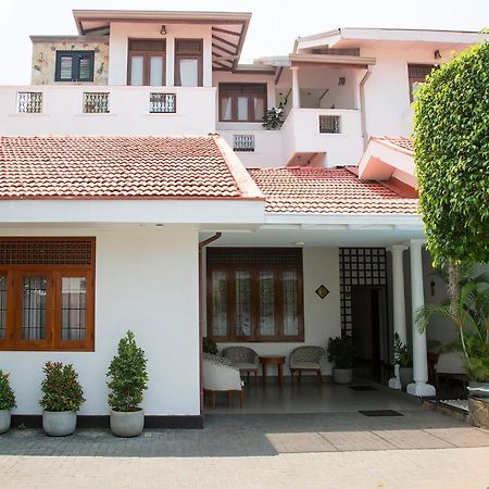 Suriya Arana Negombo Exterior foto