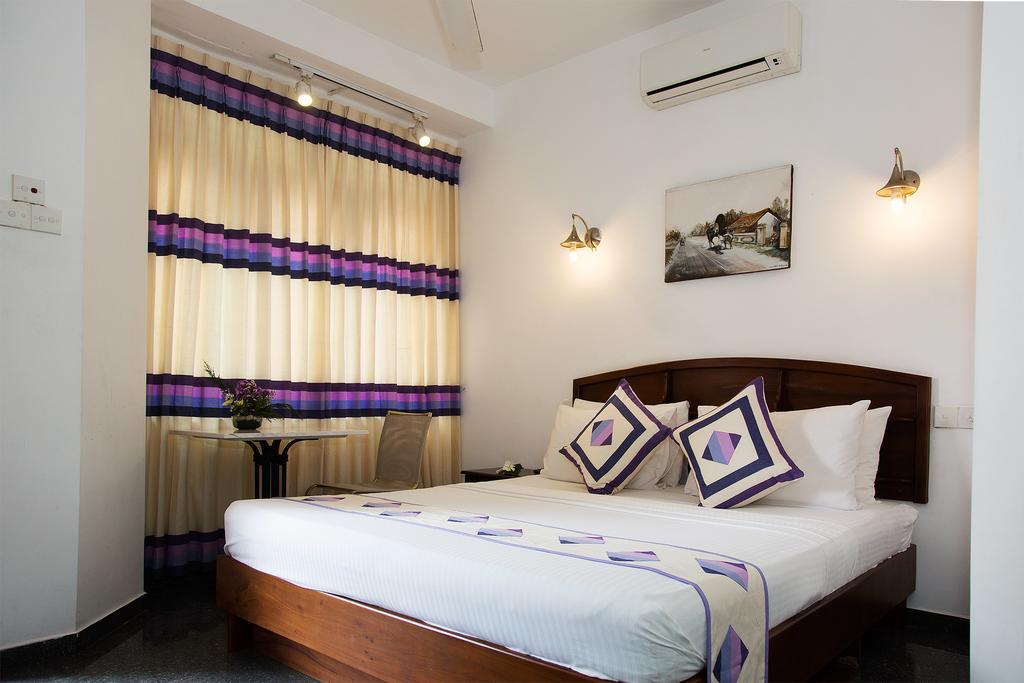 Suriya Arana Negombo Exterior foto