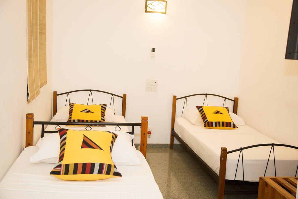 Suriya Arana Negombo Exterior foto